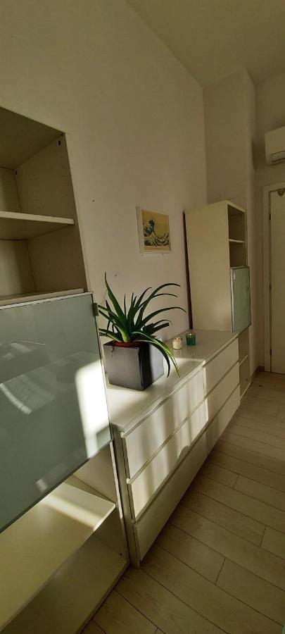 Intero Appartamento Lgbtq+ Zona Loreto Mailand Exterior foto
