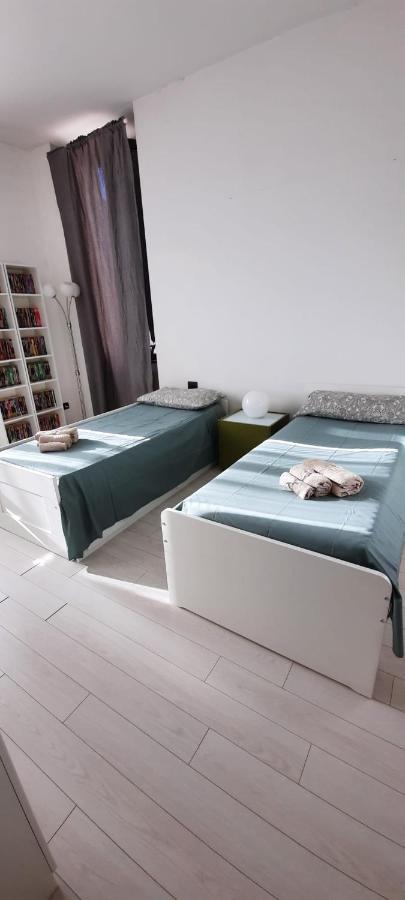 Intero Appartamento Lgbtq+ Zona Loreto Mailand Exterior foto